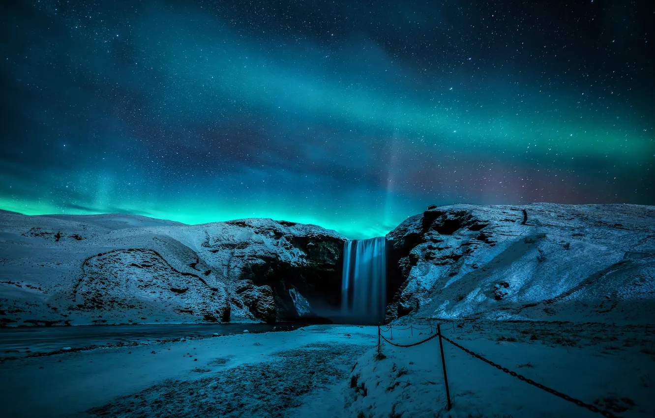 Фото обои горы, ночь, полярное сияние, Георгий Бычковский, Aurora over Skogafoss