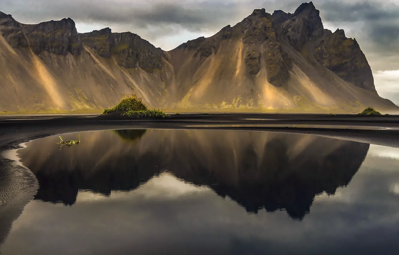 Фото обои Iceland, Vestrahorn, Stokksnes, coastal mountain range