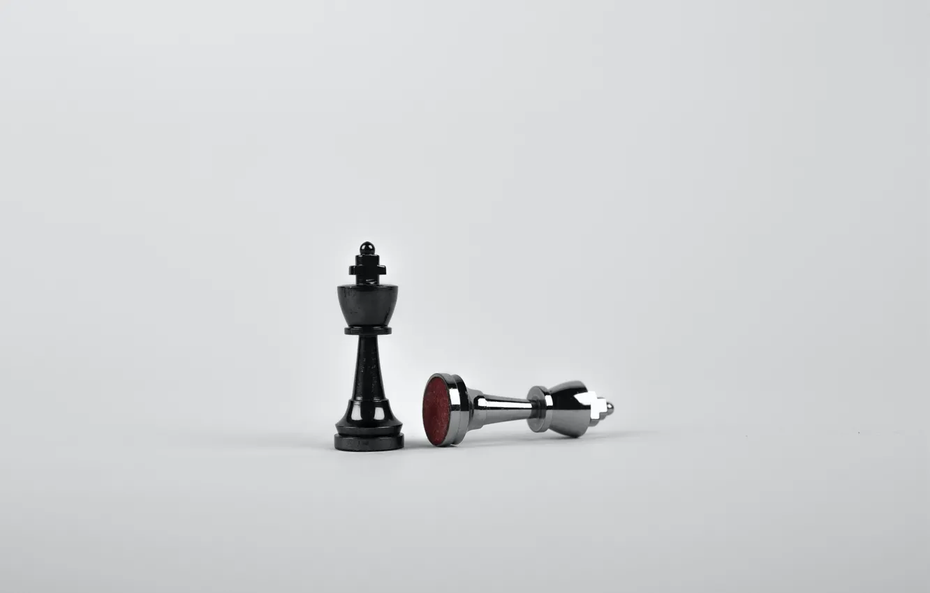 Фото обои шахматные фигуры, светло-серый фон, chess pieces, light gray background, черная и белая