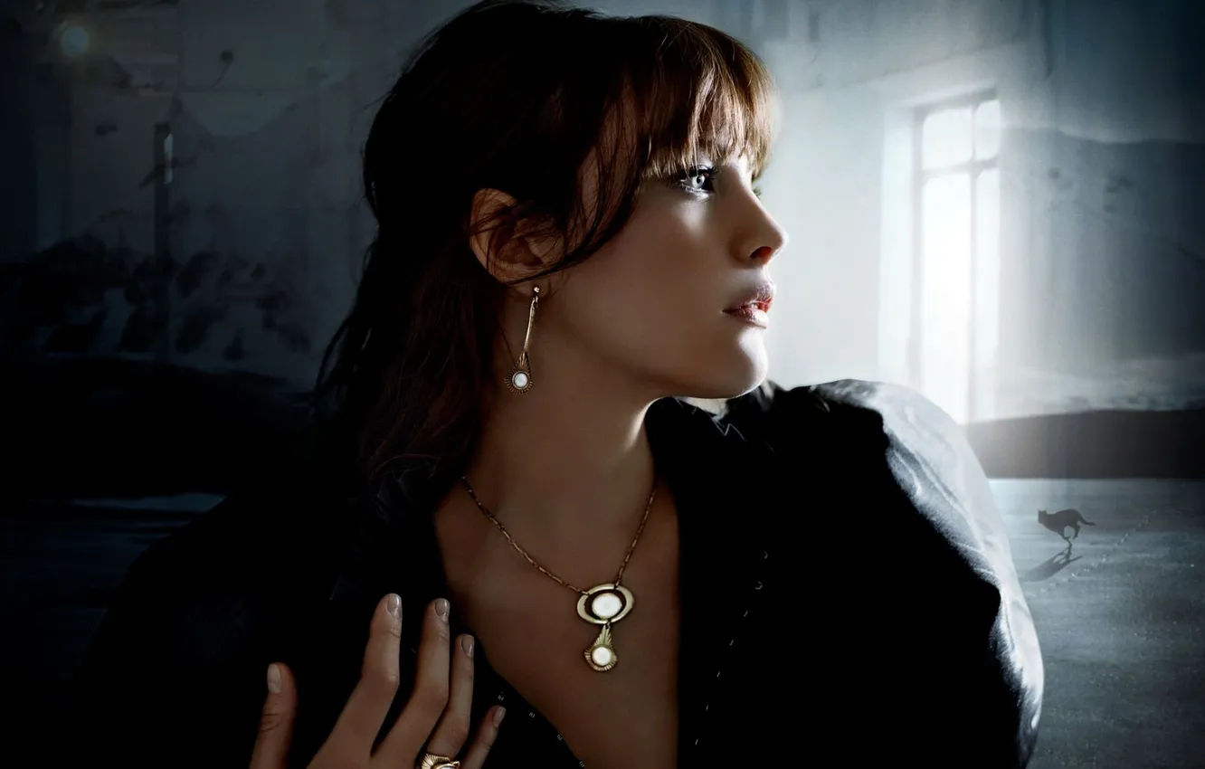 Фото обои лицо, серьги, кулон, профиль, шатенка, внешность, Liv Tyler