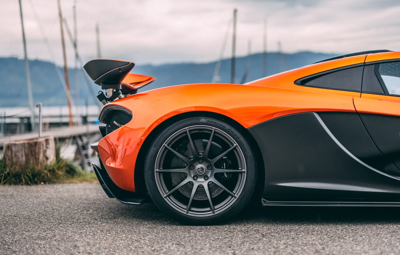 MCLAREN p1 розовый