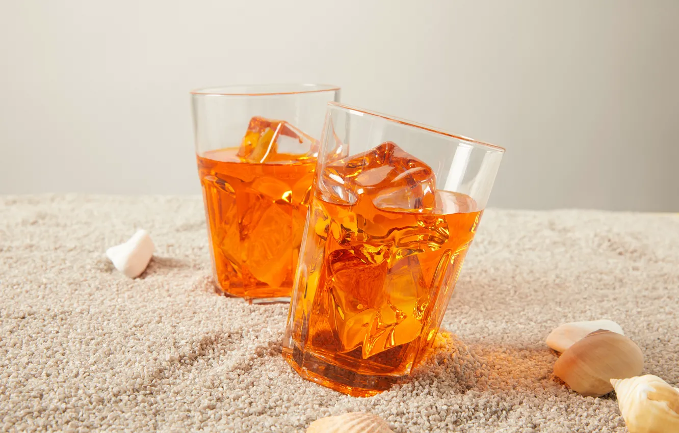 Фото обои песок, ракушки, лимонад