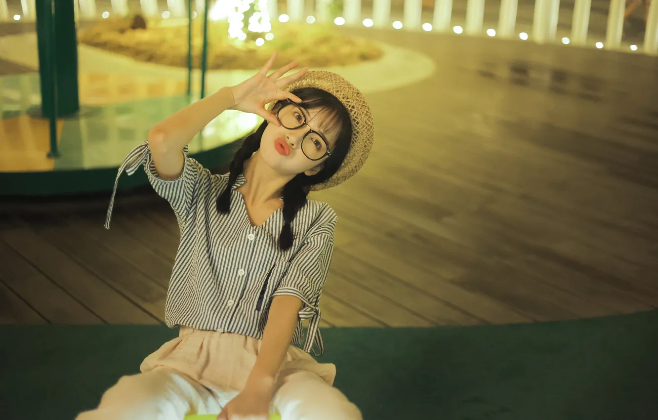 Фото обои Beautiful, Asian, Model, Lights, Night, Woman, Hat, Cute