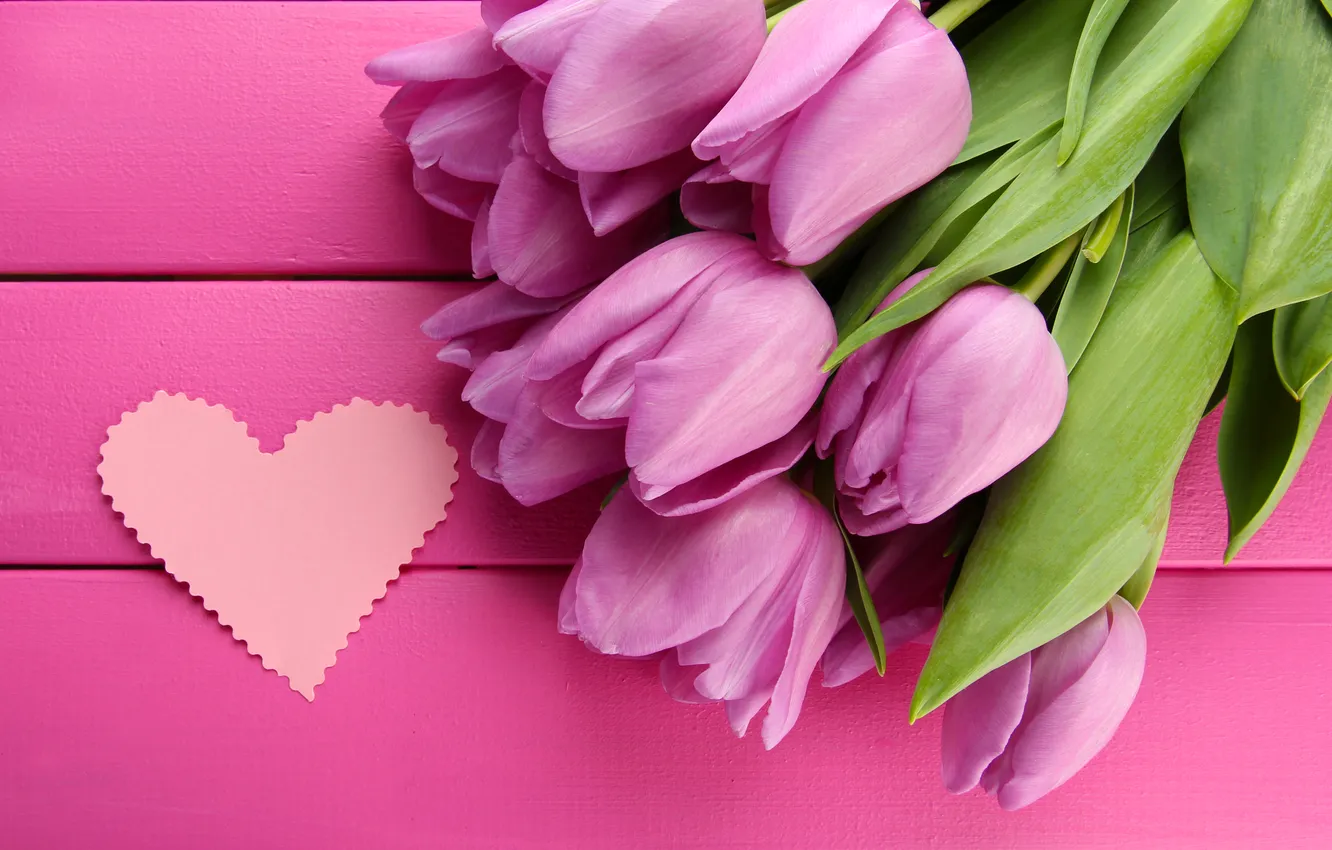 Фото обои цветы, букет, тюльпаны, розовые, heart, wood, pink, flowers