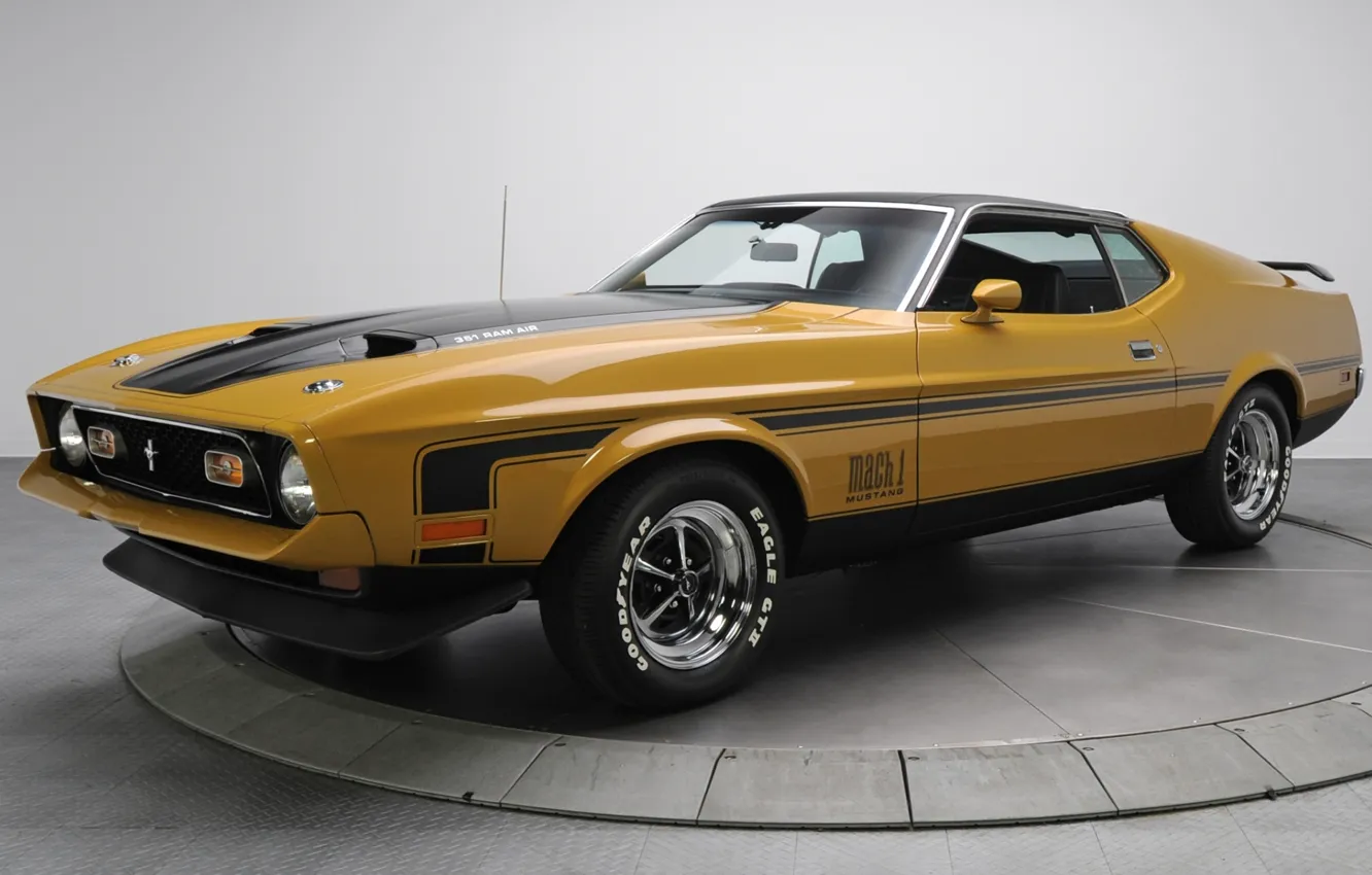 Ford Mustang Mach 1