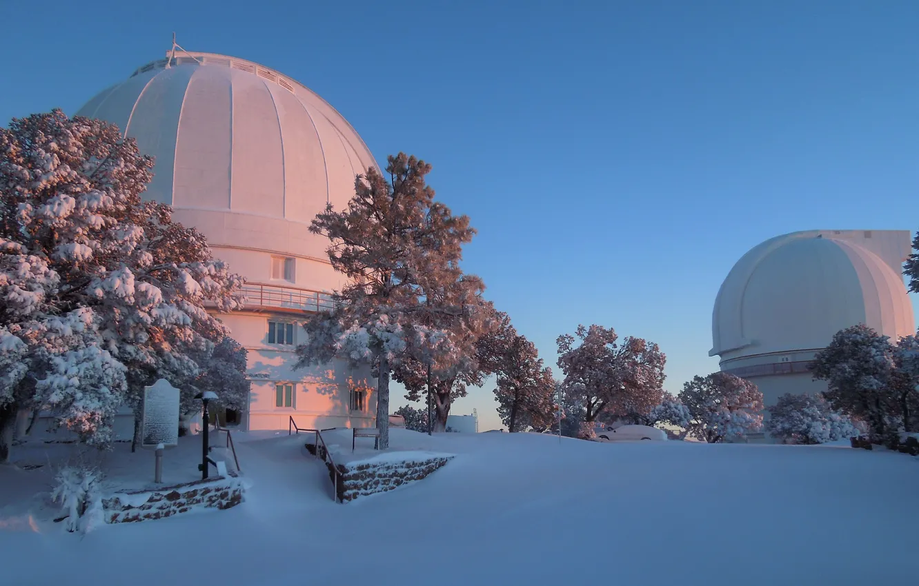 Фото обои United States, winter, snow, Texas, located Jeff Davis County, McDonald astronomical observatory