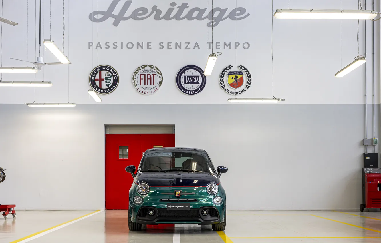 Фото обои вид спереди, Limited Edition, Abarth, 2025, Club Italia, Abarth 695 Club Italia