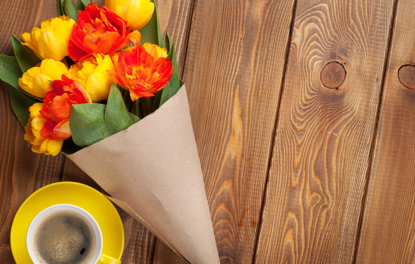 Фото обои кофе, букет, colorful, тюльпаны, yellow, flowers, cup, tulips