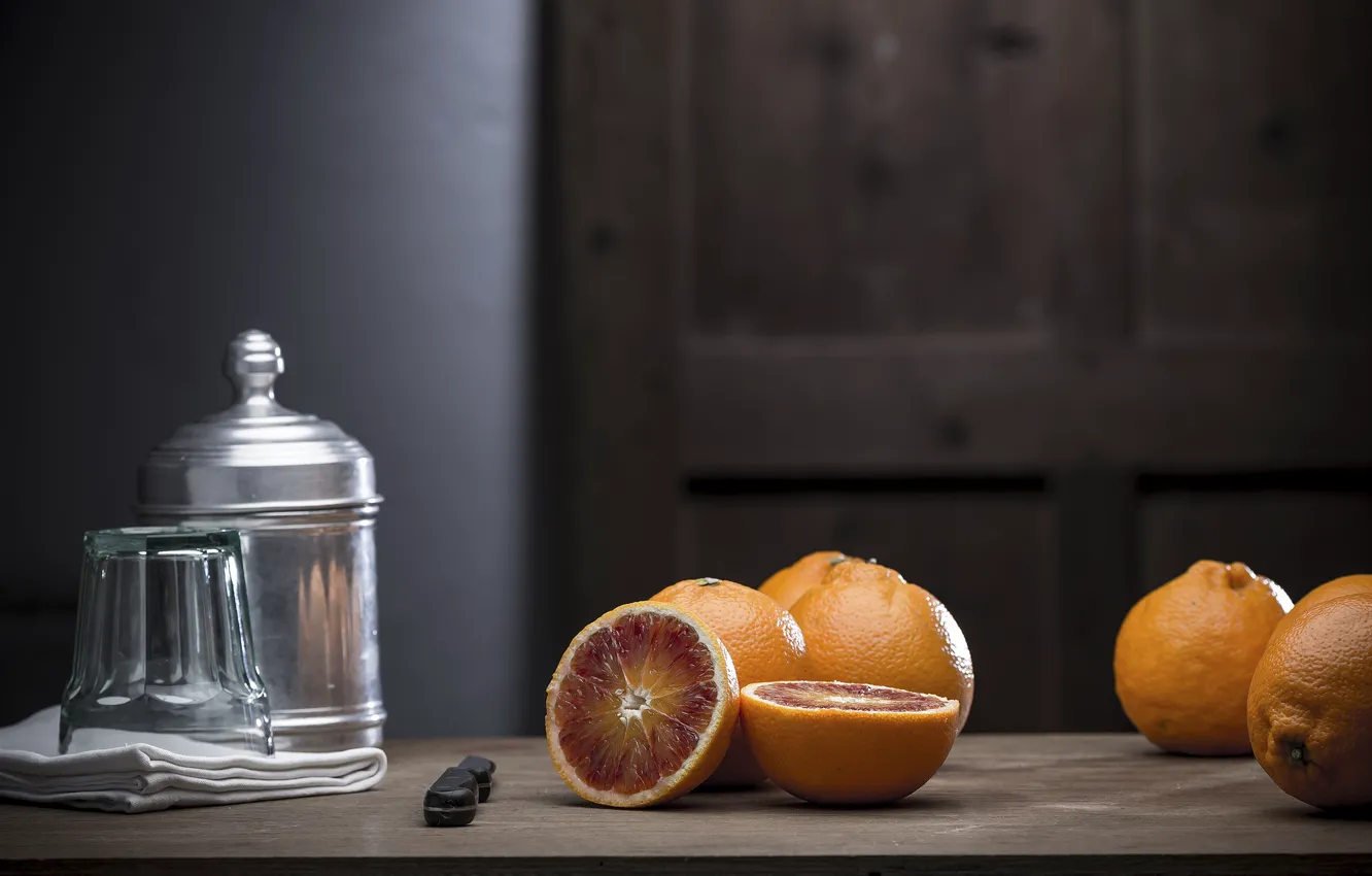 Фото обои стол, апельсины, нож, натюрморт