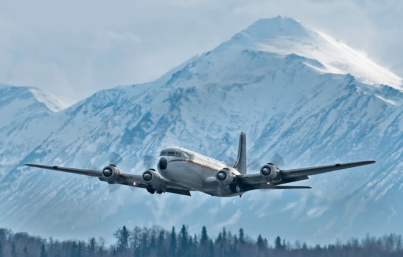 Фото обои полёт, самолёт, военно-транспортный, Douglas DC-6