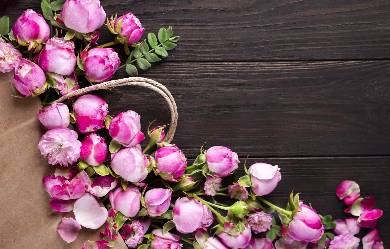 Фото обои цветы, розы, букет, розовые, бутоны, wood, pink, flowers