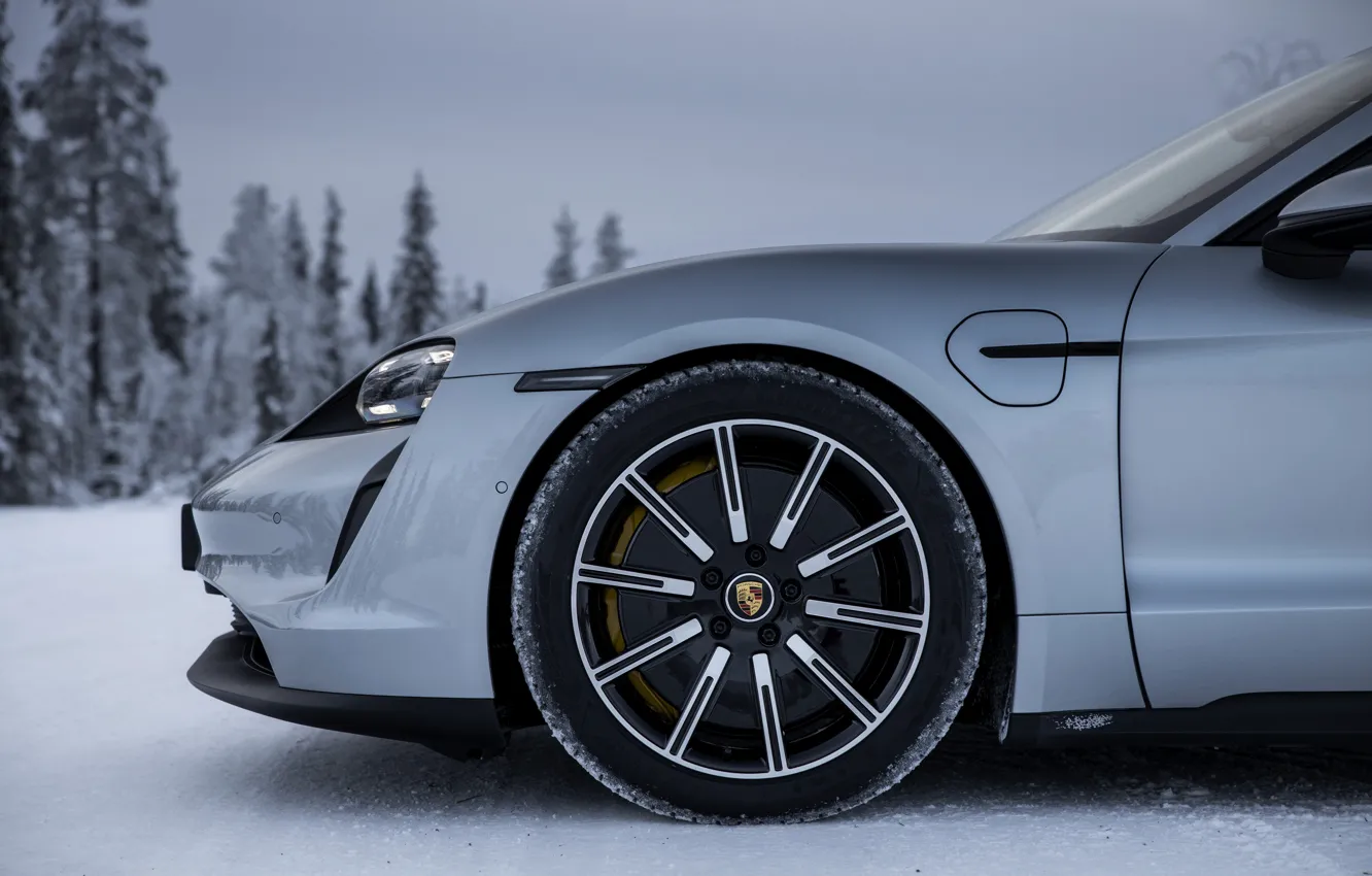 Фото обои снег, серый, Porsche, передняя часть, 2020, Taycan, Taycan 4S