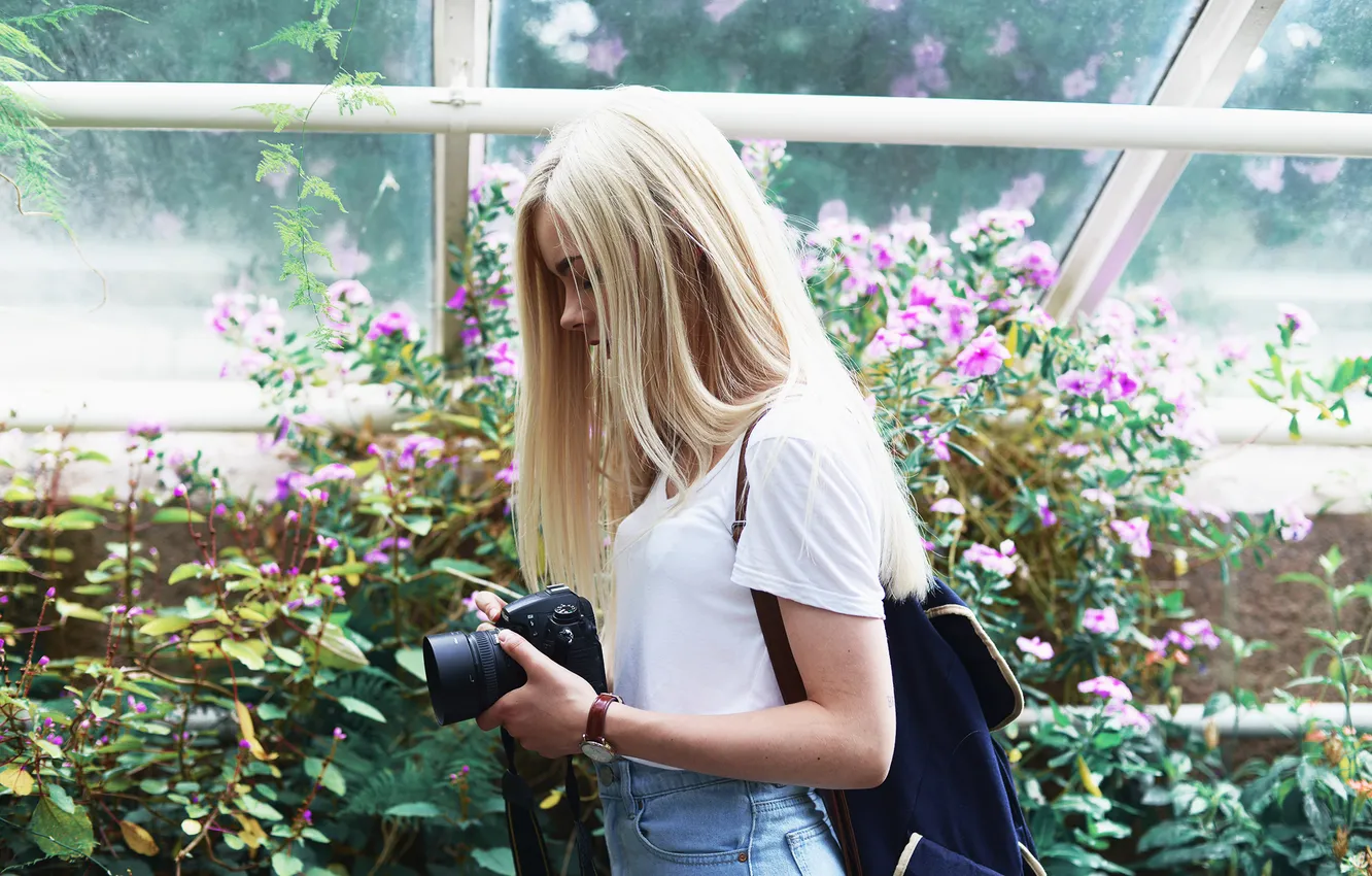 Фото обои девушка, камера, фотоаппарат, блондинка, профиль