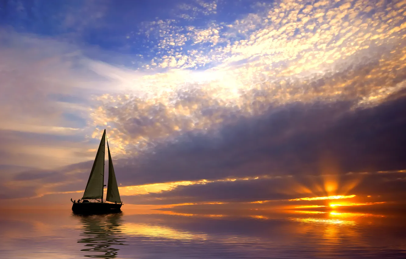 Фото обои море, небо, облака, закат, океан, парусник, Лодка