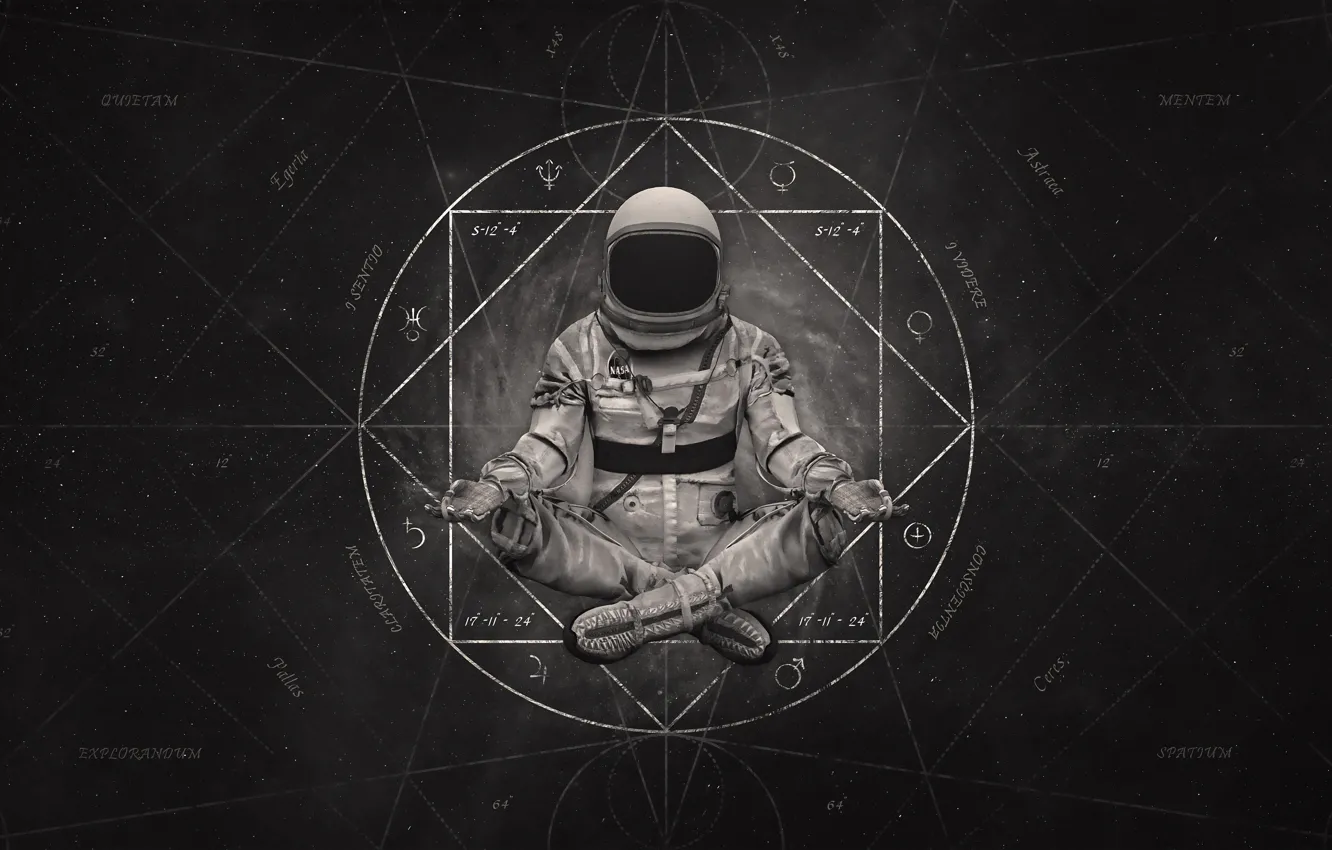 Фото обои monochrome, digital art, artwork, sitting, helmet, geometry, meditation, astronaut
