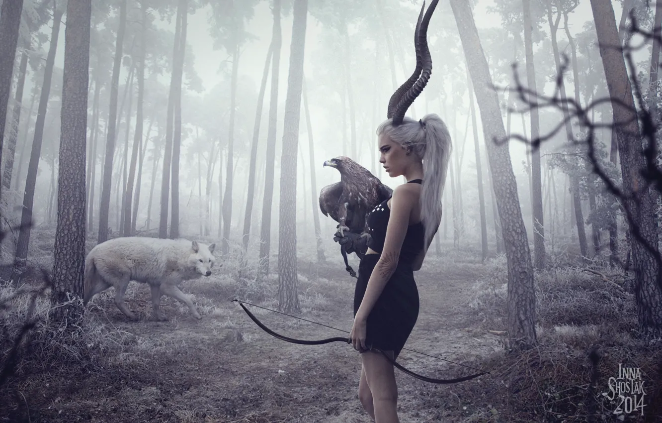 Фото обои лес, девушка, деревья, орел, волк, лук, рога, стрелы