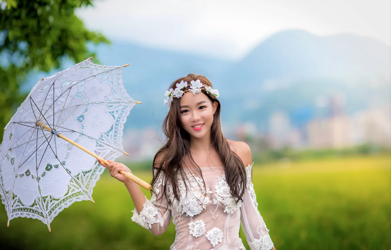 Фото обои девушка, зонтик, платье, азиатка, венок, милашка