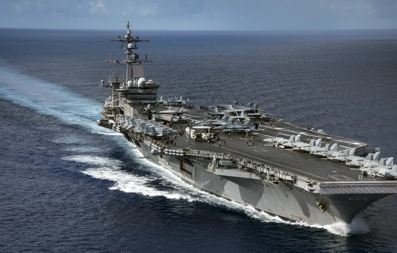 Фото обои USS Carl Vinson, CVN 70, Nimitz-class aircraft carrier