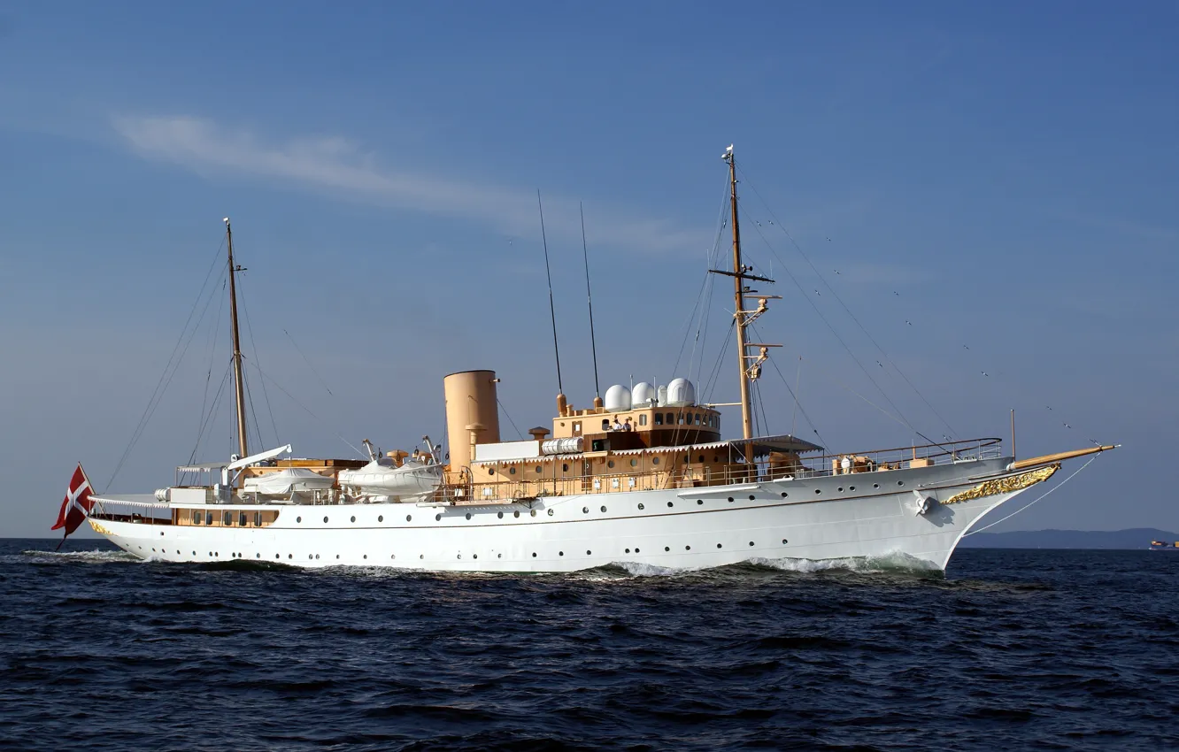 Фото обои яхта, королевская, дания, dannebrog