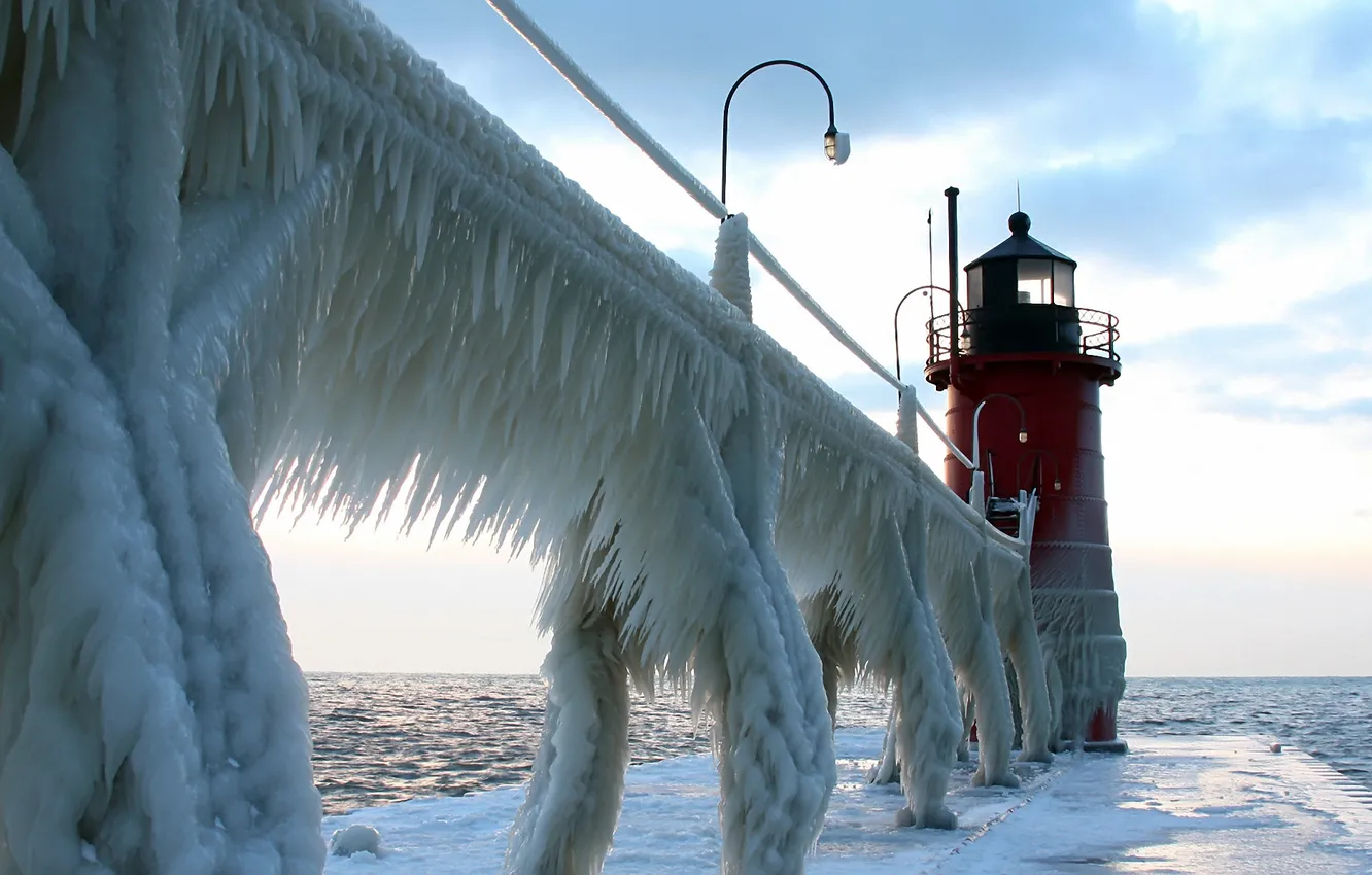 Фото обои ice, sky, sea, lighthouse.frozen