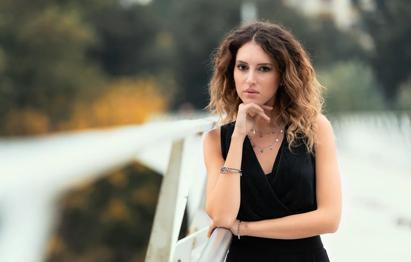 Фото обои взгляд, поза, боке, Chiara