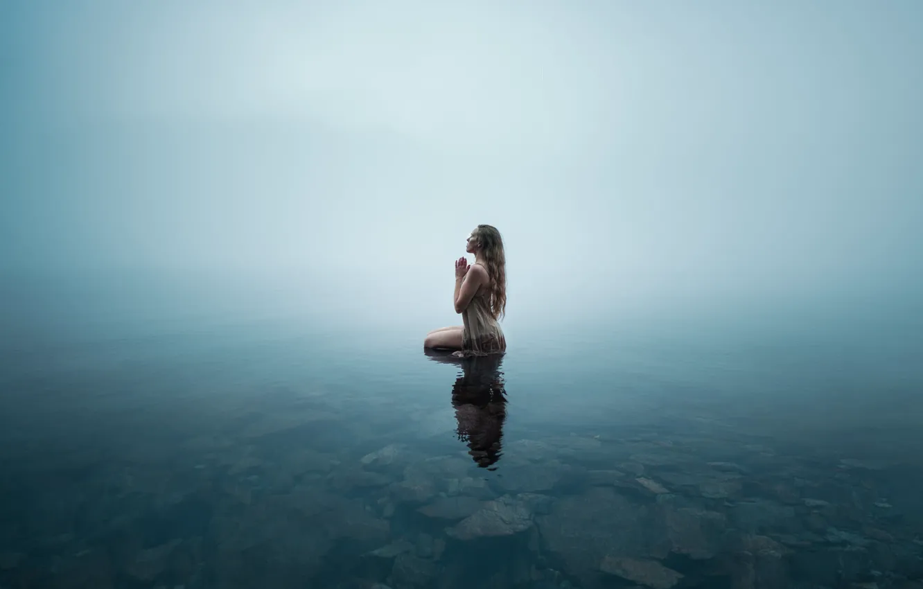 Фото обои девушка, озеро, берег