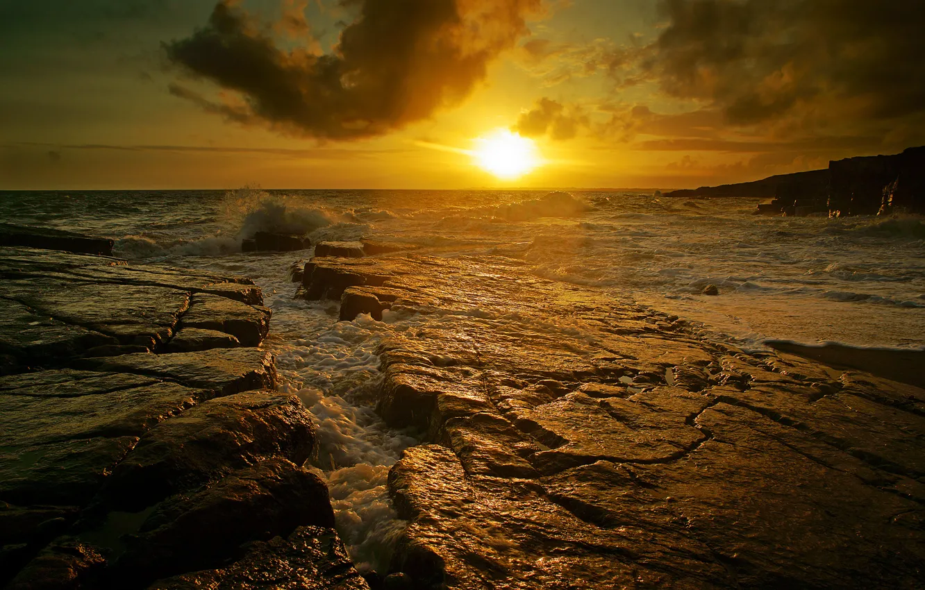 Фото обои море, волны, закат, камни