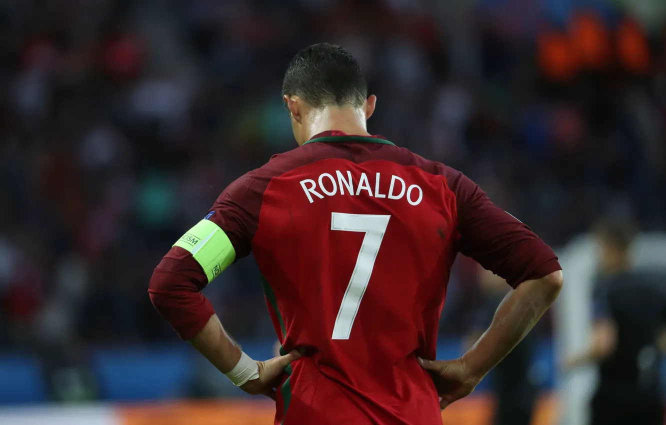Фото обои футбол, спорт, спина, форма, Португалия, Cristiano Ronaldo, легенда, футболист