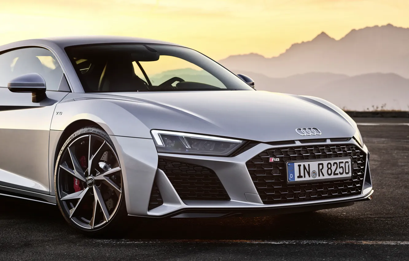 Фото обои закат, горы, Audi, вечер, парковка, суперкар, Audi R8, вид спереди