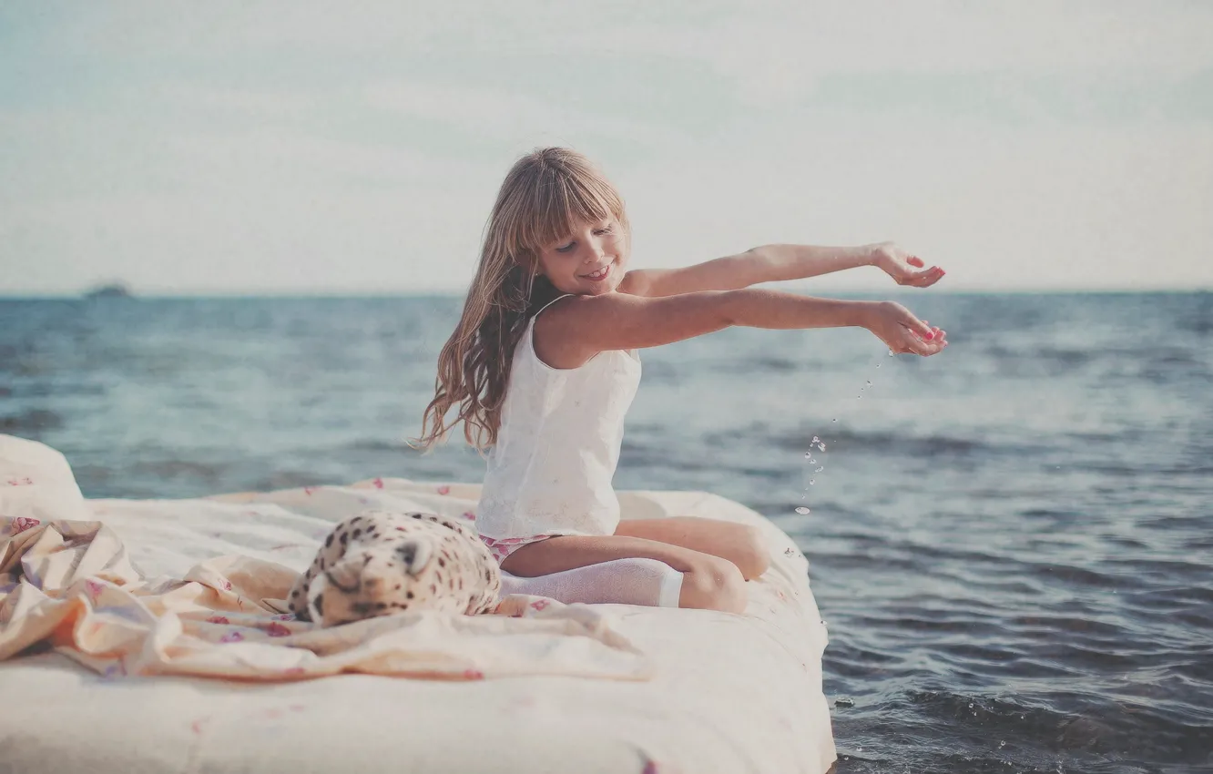 Фото обои море, солнце, радость, девочка