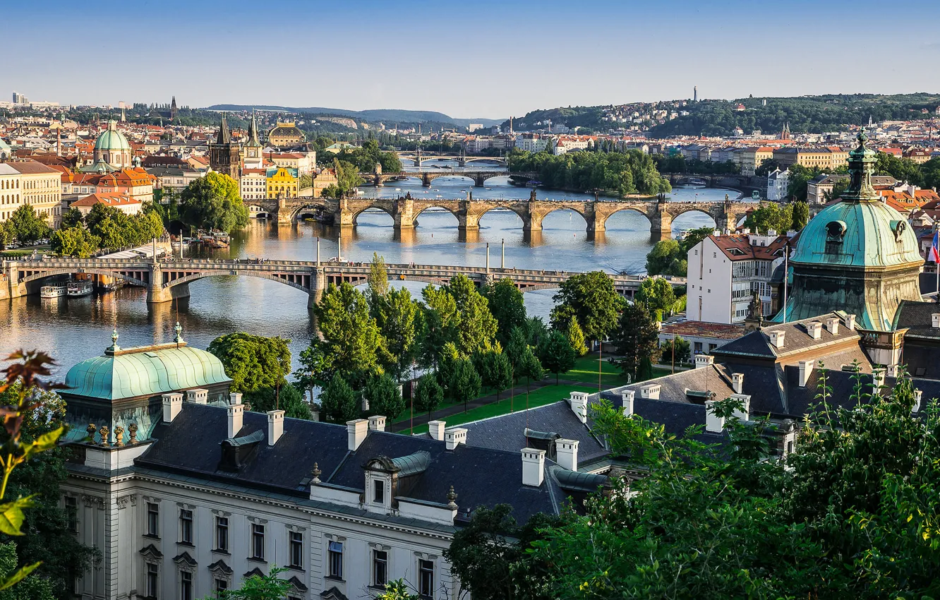 Фото обои небо, дома, Прага, Чехия, панорама, мосты, река Влтава