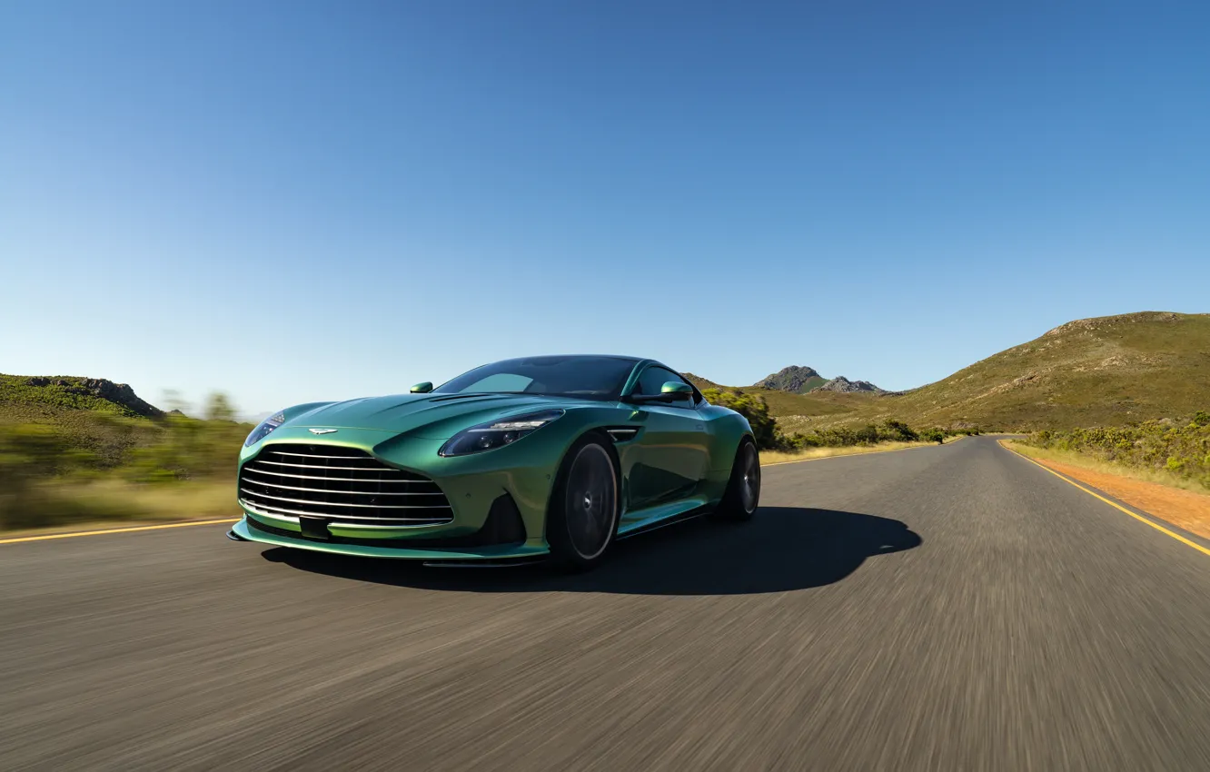 Фото обои Aston Martin, скорость, мощь, суперкар, красивый, передок, 2023, Aston Martin DB12