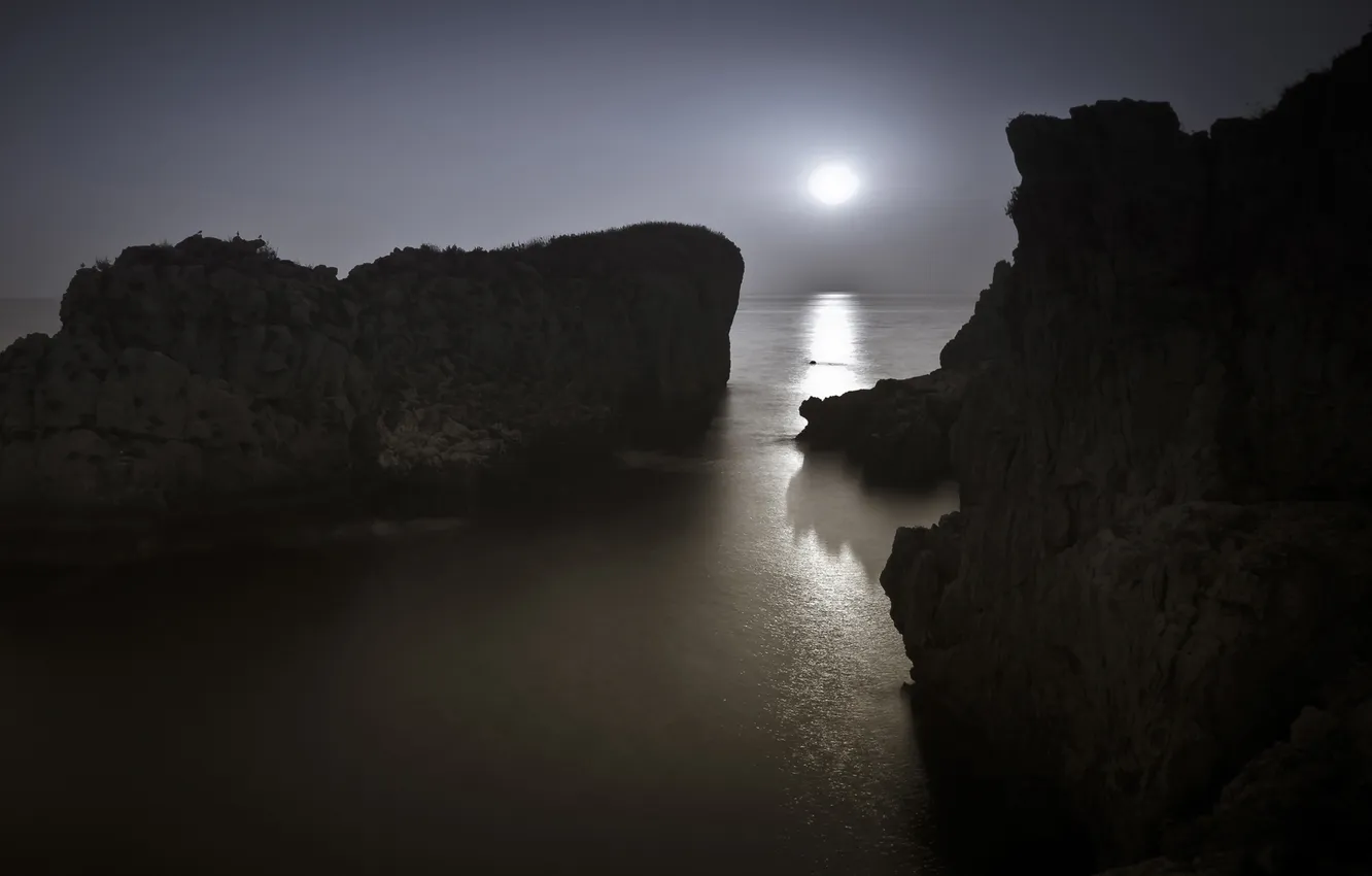 Фото обои море, ночь, скалы, луна