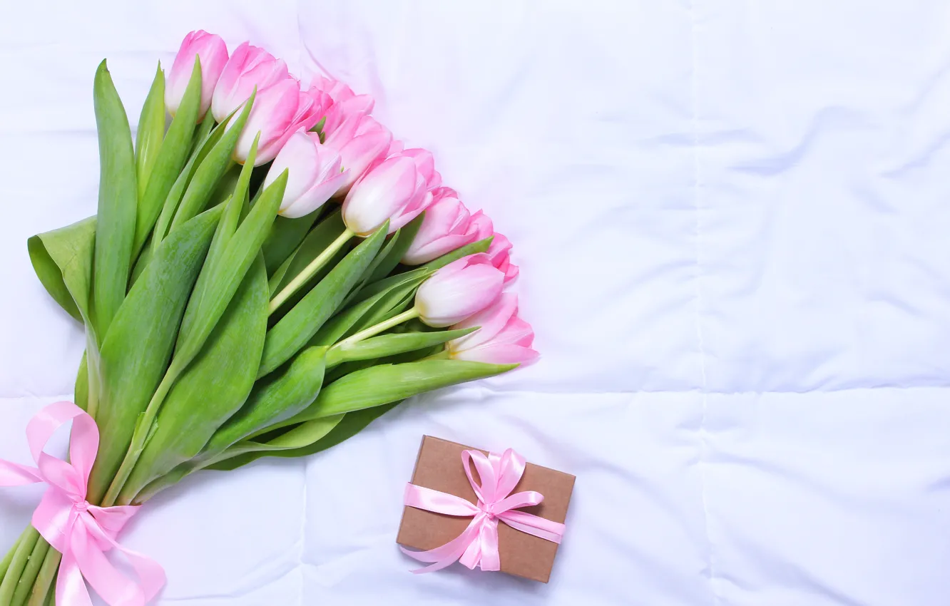 Фото обои подарок, букет, тюльпаны, розовые