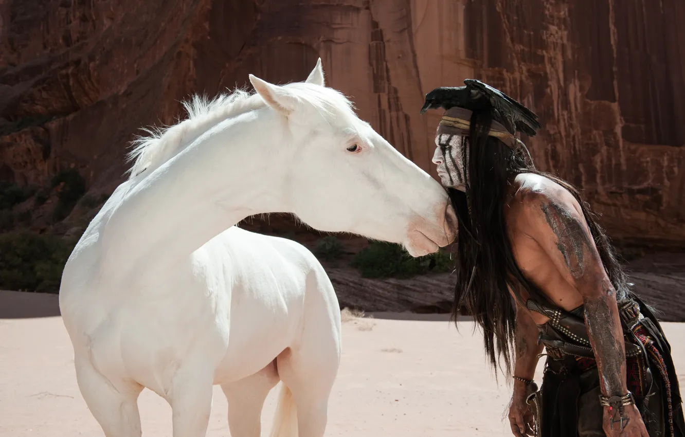 Фото обои птица, Johnny Depp, лошадь, актер, Джонни Депп, ворона, индеец, The Lone Ranger