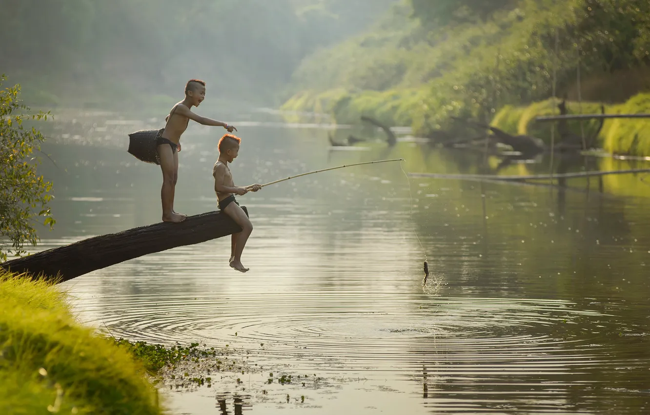 Фото обои river, fun, children, fishing