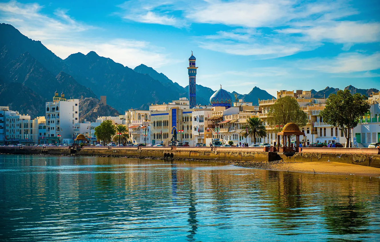 Фото обои море, небо, горы, здания, дома, Oman, Мечеть Muscat