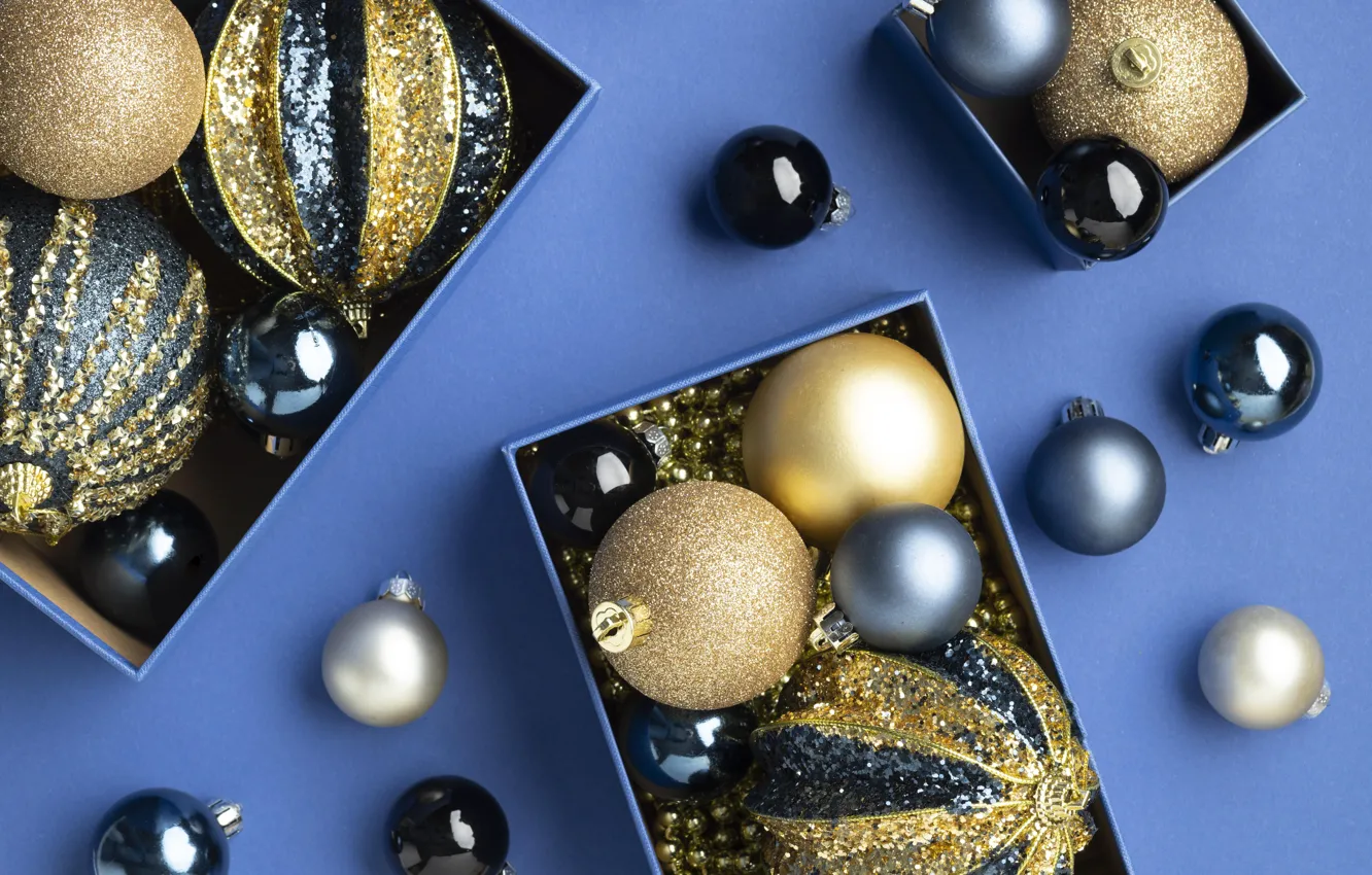 Фото обои Рождество, Новый год, позолота, разные, золотые, синий фон, коробки, новогодние украшения