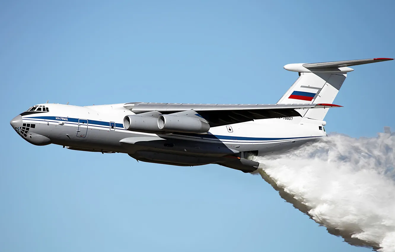 Фото обои Полёт, ВВС, России, Воды, Ил-76, Ильюшин, Транспортный, Сброс