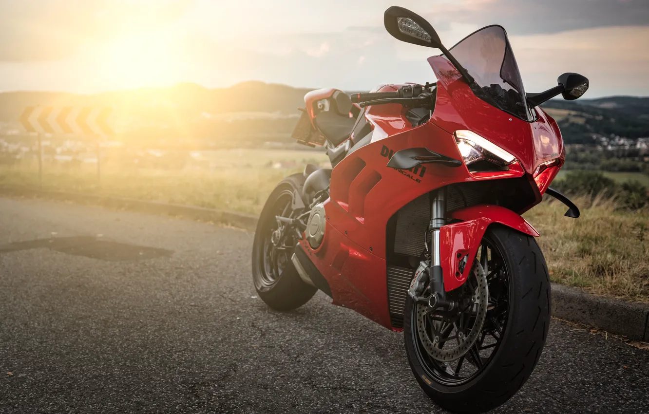 Фото обои Red, Sunset, Panigale V4