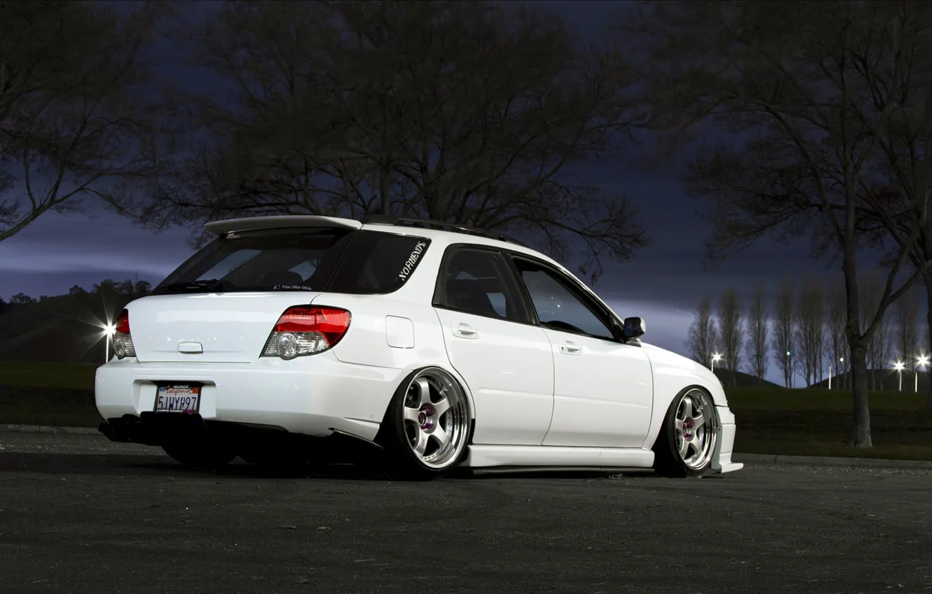 Фото обои зад, Subaru, Impreza, white, low, universa