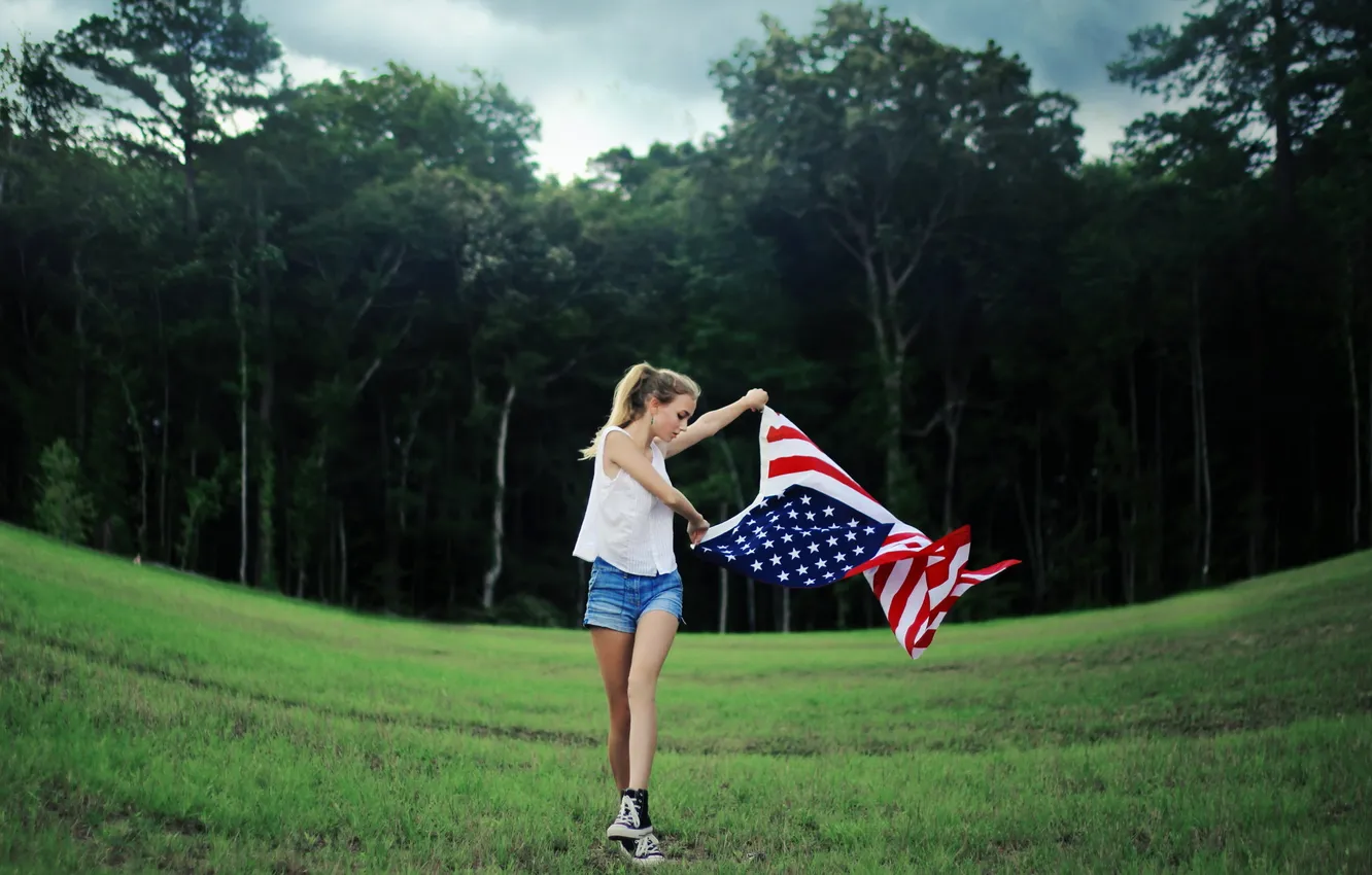 Фото обои девушка, настроение, флаг