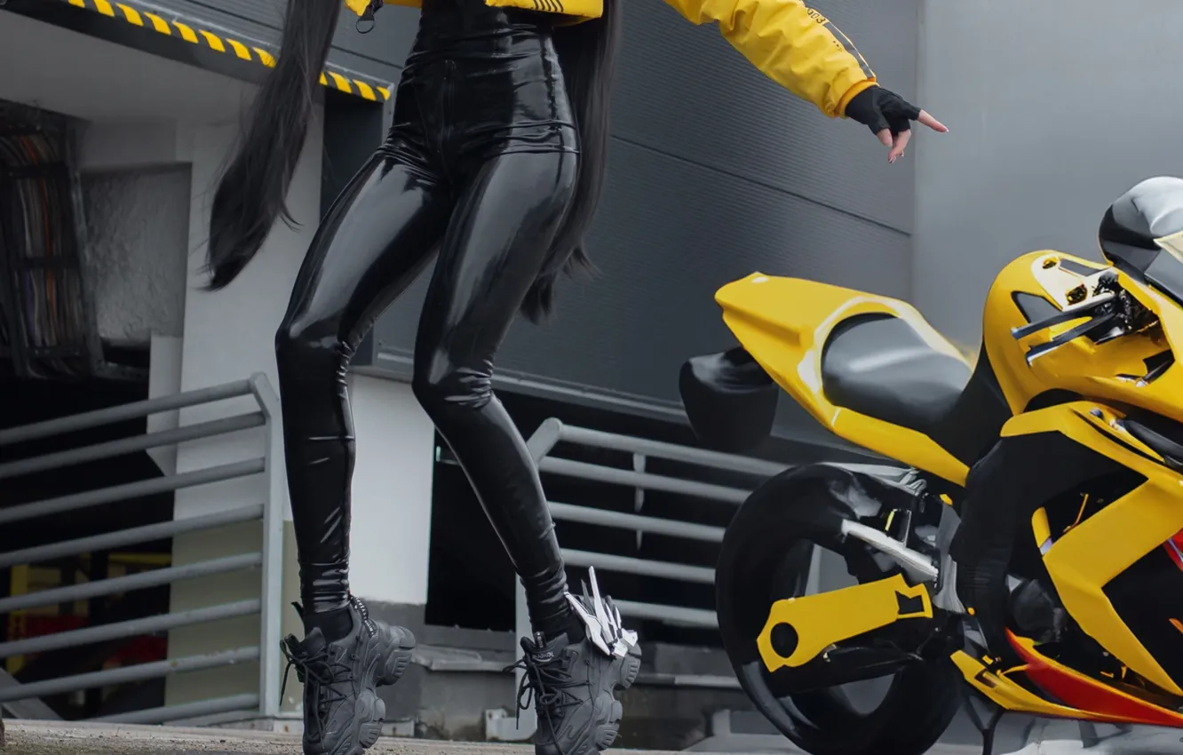 Фото обои Latex, Asian, Model, Bike, Woman, Outdoor, Superbike, Cosplay