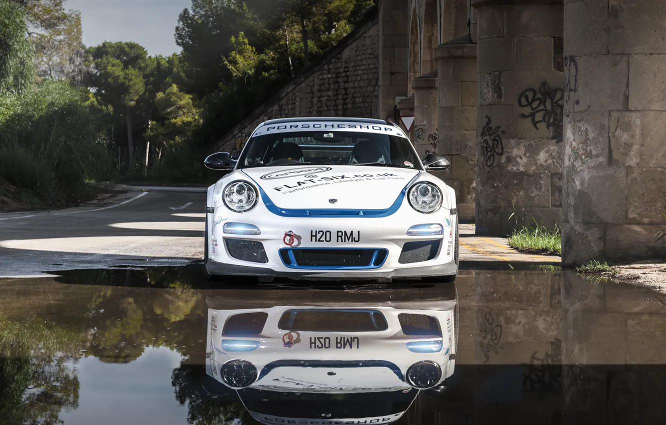 Фото обои отражение, 997, Porsche, перед, white, спорткар, порше, Carrera S