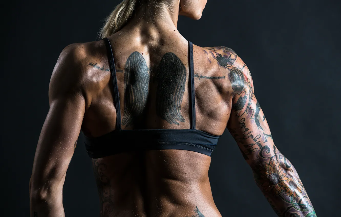 Фото обои muscles, back, tattoos, physical activity