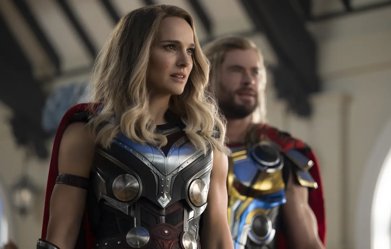 Фото обои Natalie Portman, Thor, Chris Hemsworth, Jane Foster, Marvel Studios, Thor: Love and Thunder