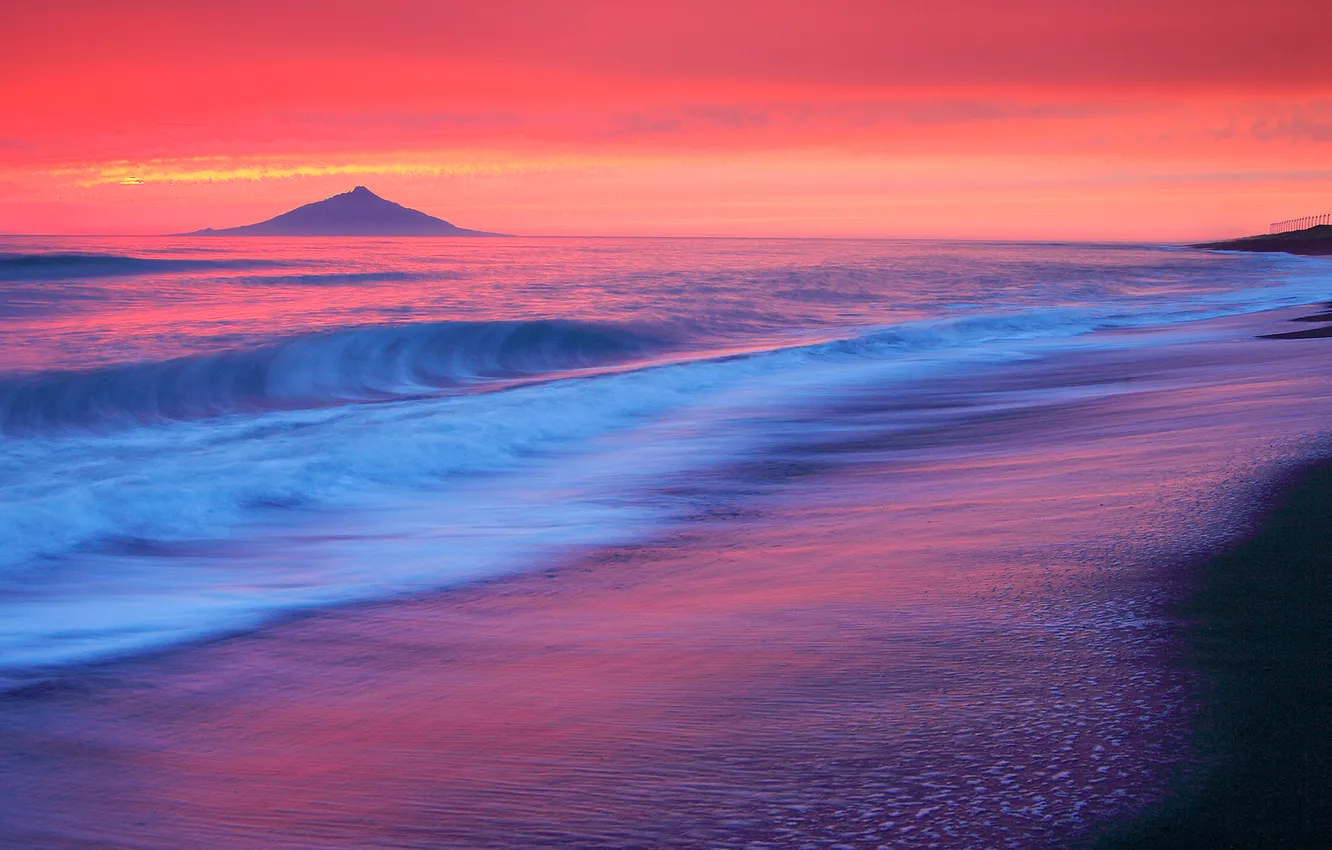 Фото обои море, небо, закат, остров, гора