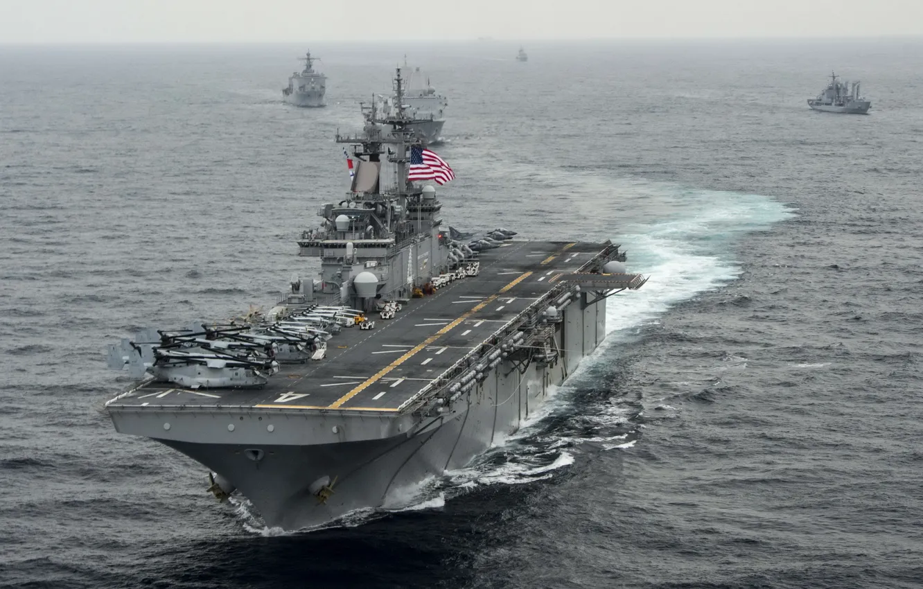 Фото обои USS Boxer, amphibious assault ship, LHD4