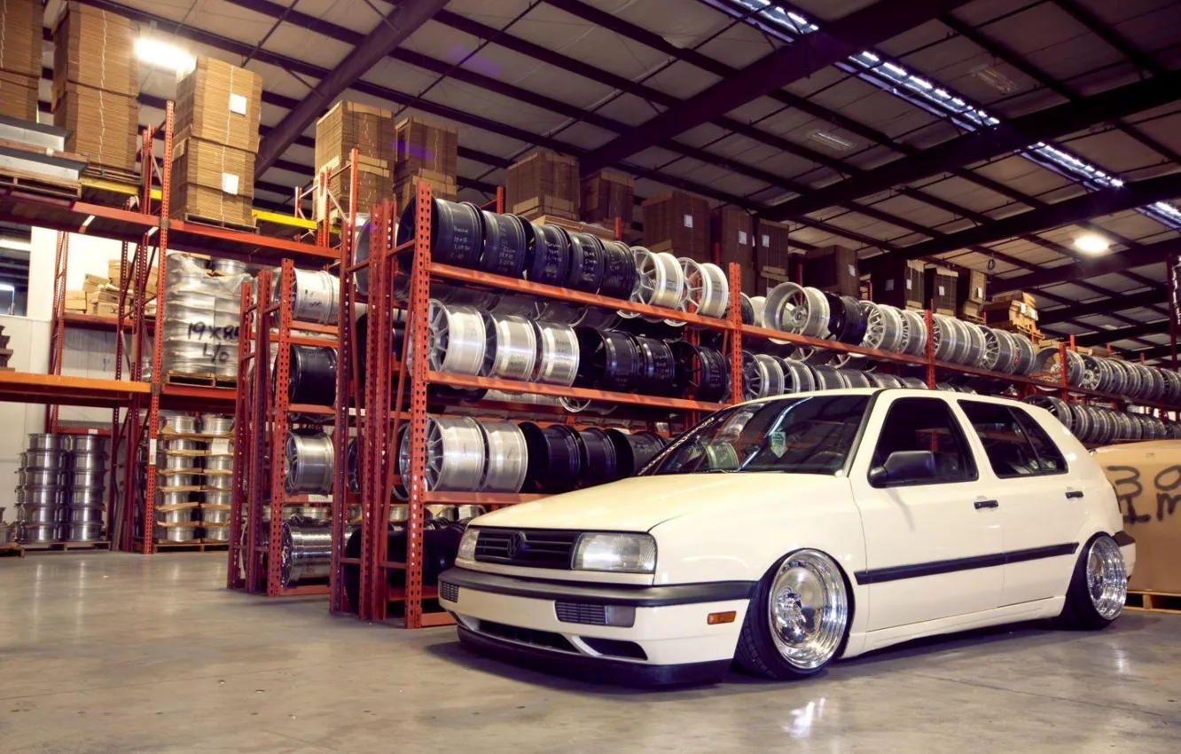 Фото обои volkswagen, turbo, golf, tuning, power, germany, low, stance