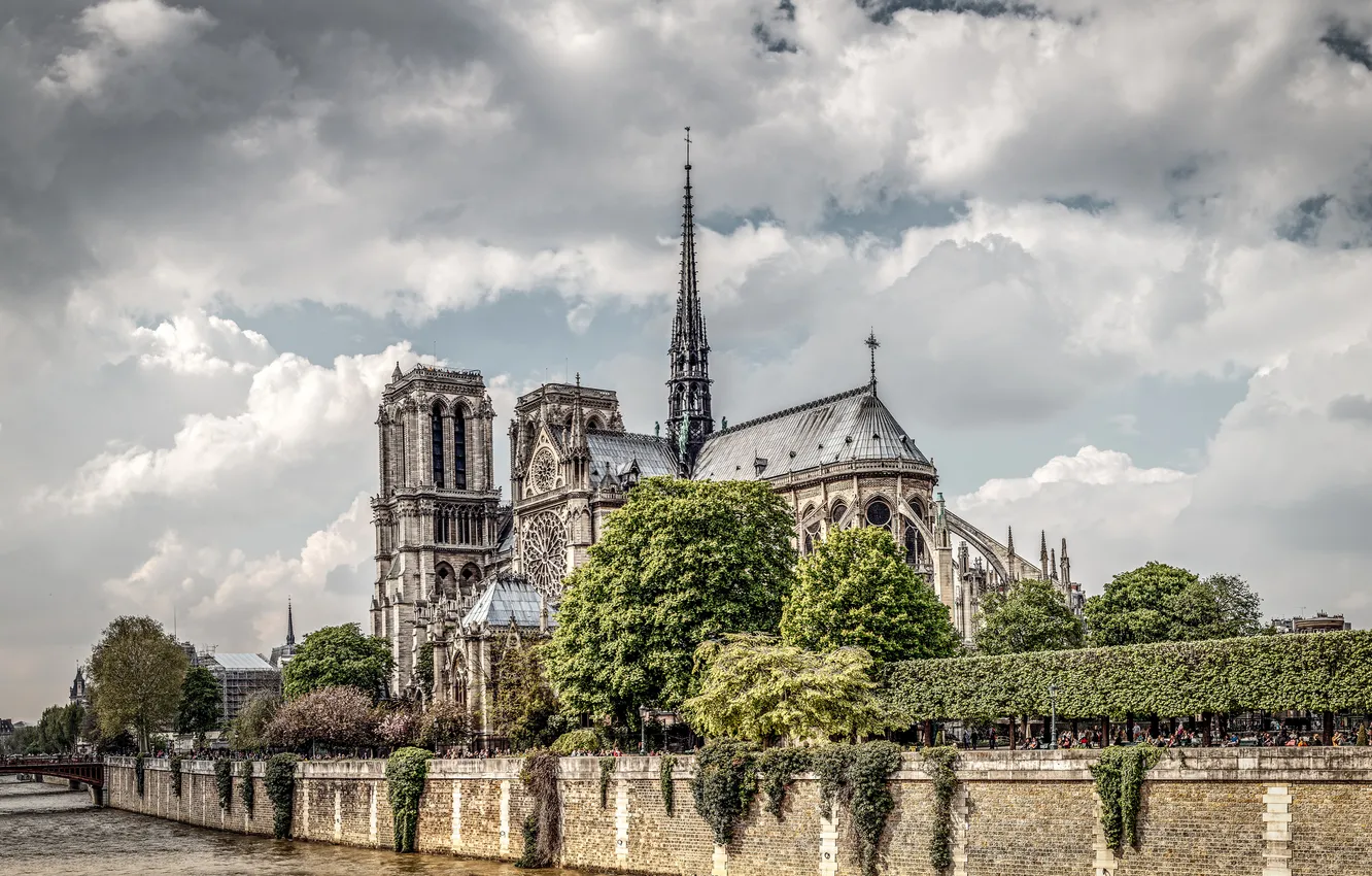 Фото обои облака, мост, река, Франция, Париж, Сена, собор